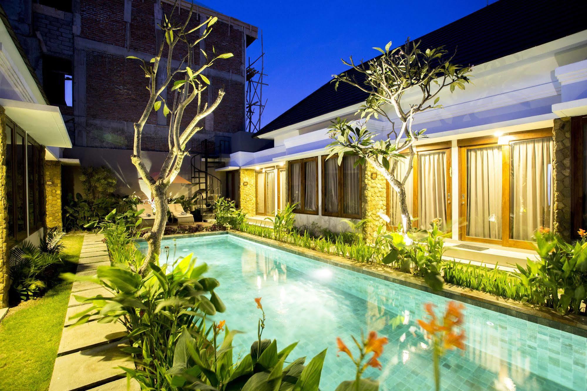 The Light Bali Villas ケロボカン エクステリア 写真
